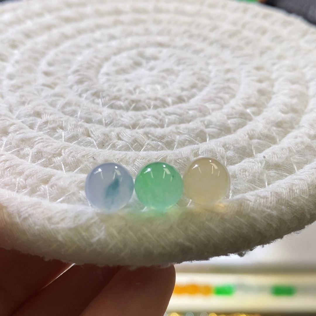 未镶嵌挂件翡翠一组珠珠