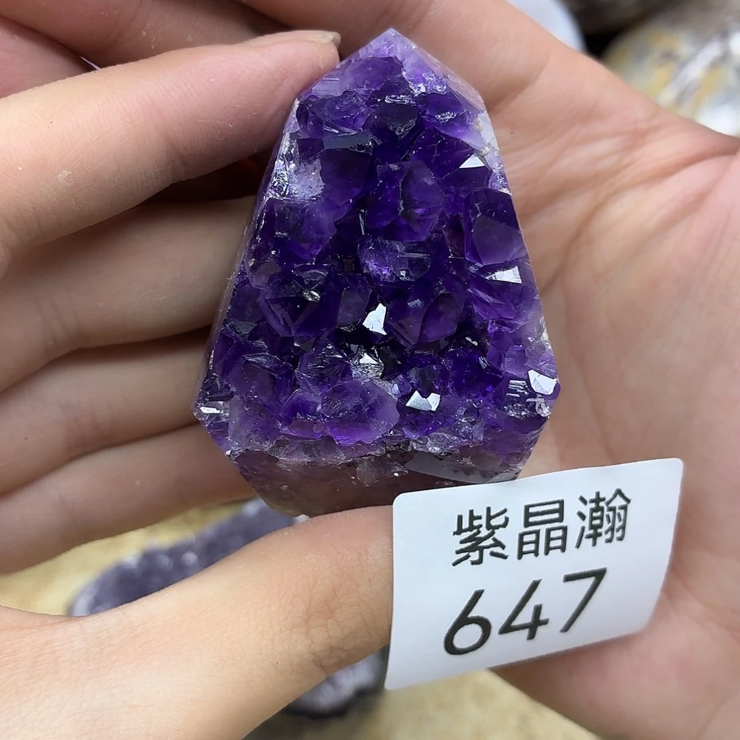 未镶嵌水晶大型摆件（非配饰）