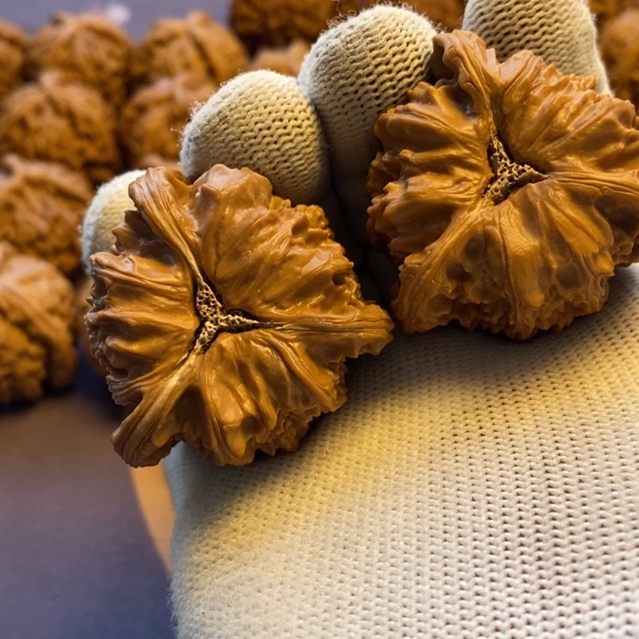 嗷***。核桃手串/手链工艺品