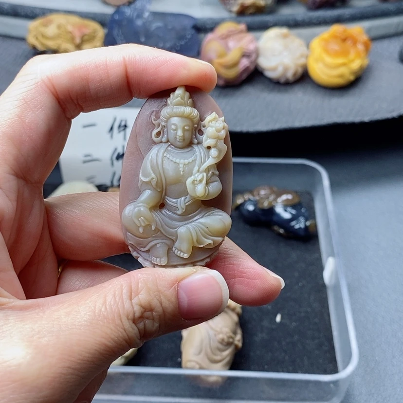 【闪购商品】定制石英质玉吊坠未镶嵌