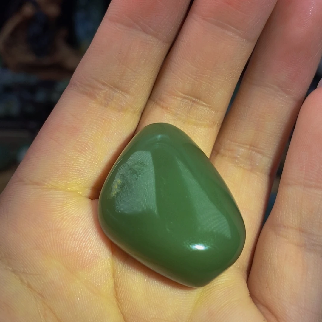 未镶嵌岫岩河磨玉（透闪石质玉）珠宝半成品