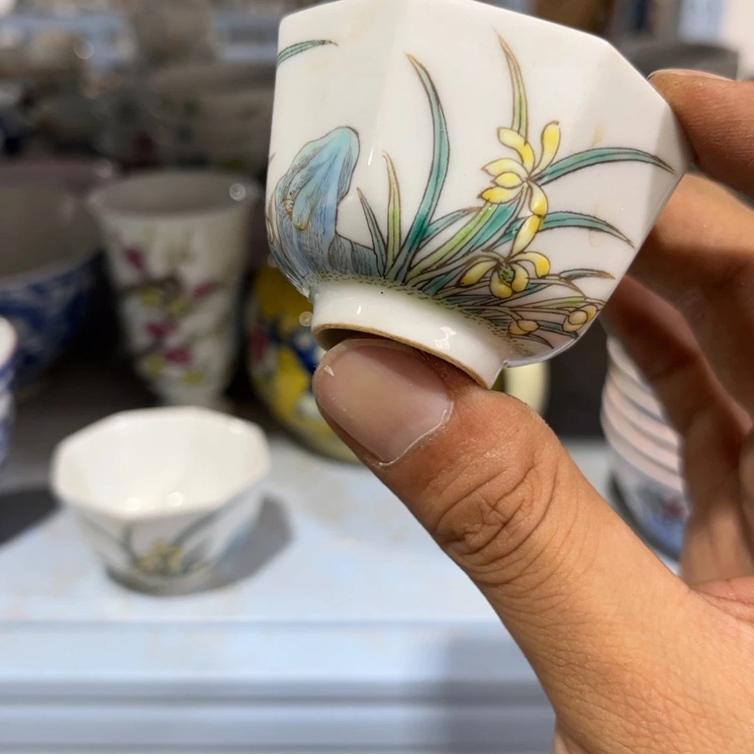 摆件摆件等物品进行处理等操作