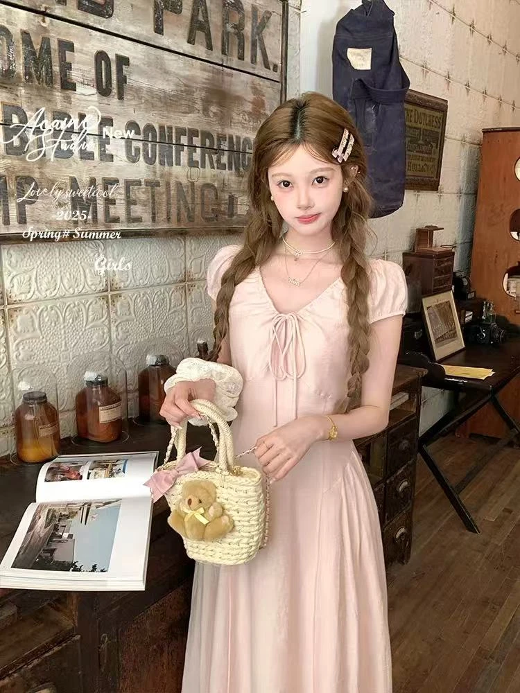 粉色气质V领收腰A字连衣裙女夏季新款复古宽松显瘦法式长裙1321