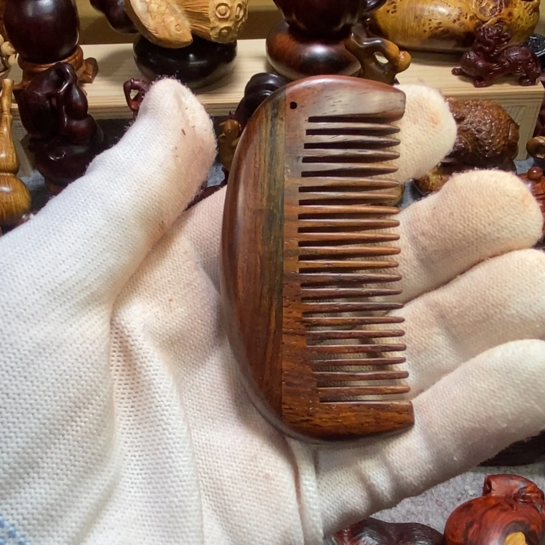 檀香紫檀（小叶紫檀）无事牌大红酸枝梳子