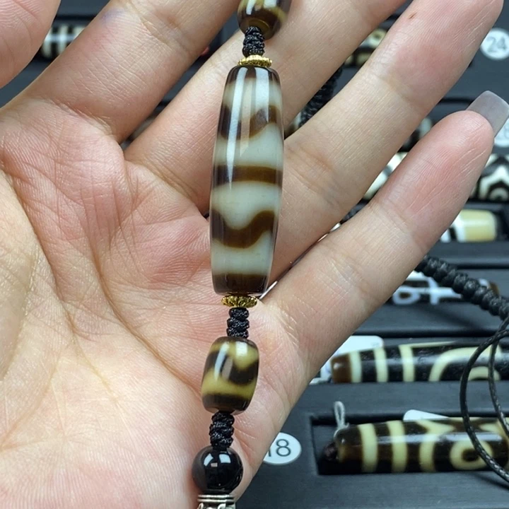 玛瑙/玉髓（覆膜）颈饰未镶嵌