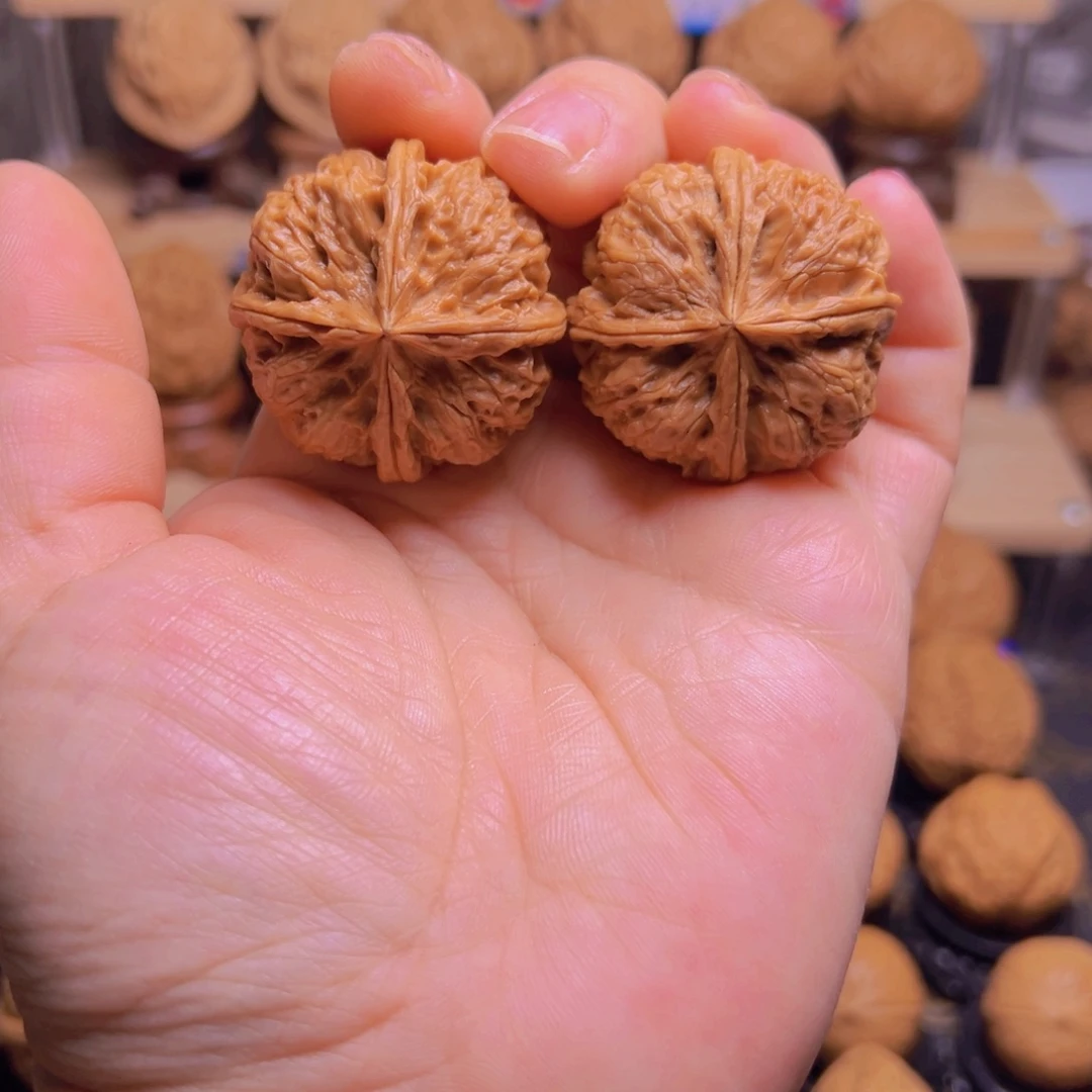 文玩核桃吊坠19w黄金四棱37尺