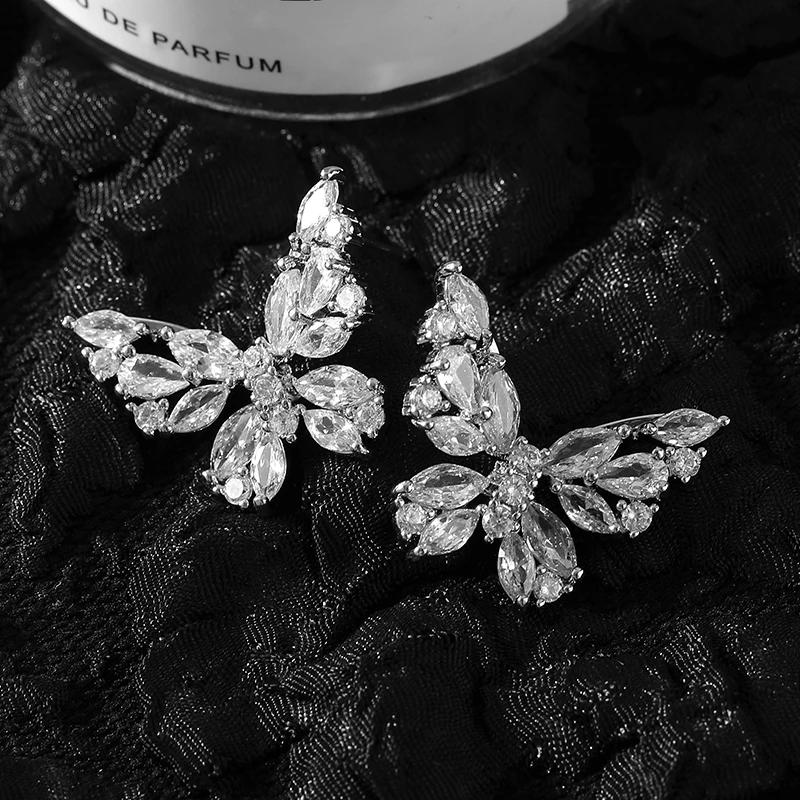 钛钢耳饰 满钻镶嵌蝴蝶耳钉时尚气质设计感百搭耳环（RH724)