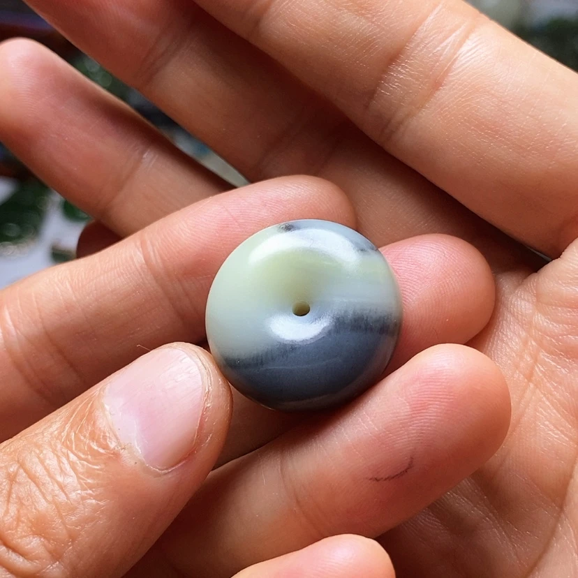 【闪购商品】颈饰未镶嵌和田玉?*格