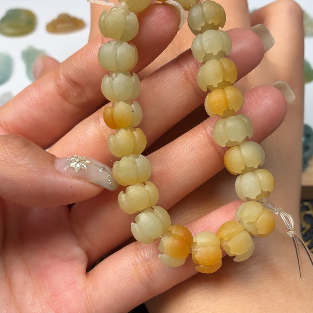 ****侯定制翡翠未镶嵌串