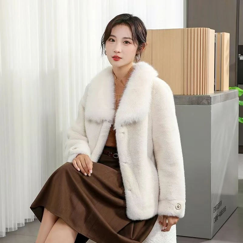 爆款推荐简约风女士貂绒外套毛领气质轻奢甜美6101