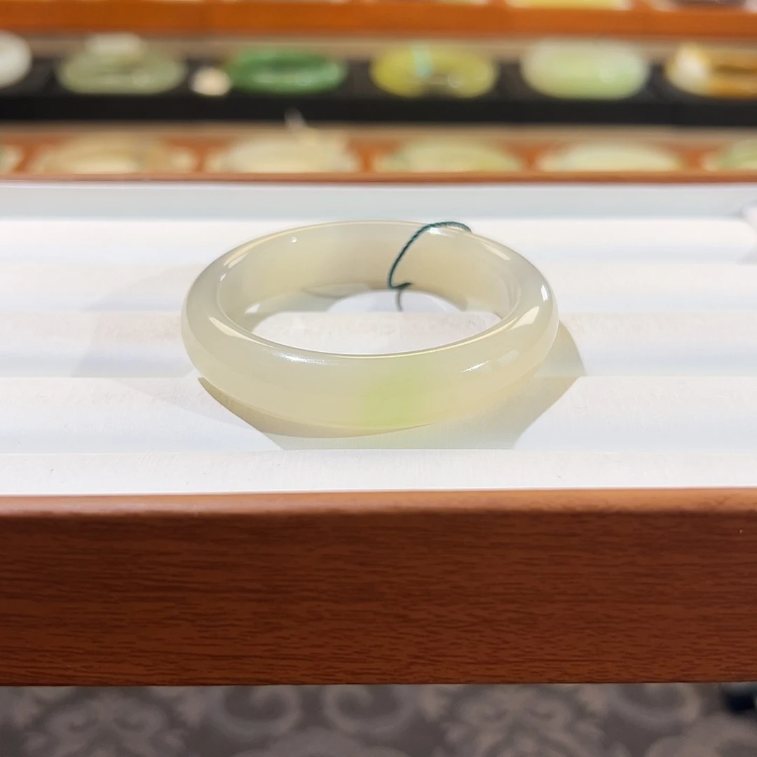 和田玉手镯未镶嵌  【三色紫翠】