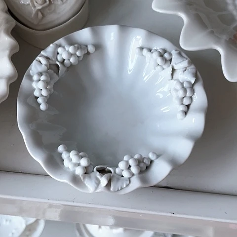 白瓷葡萄碗高白色
