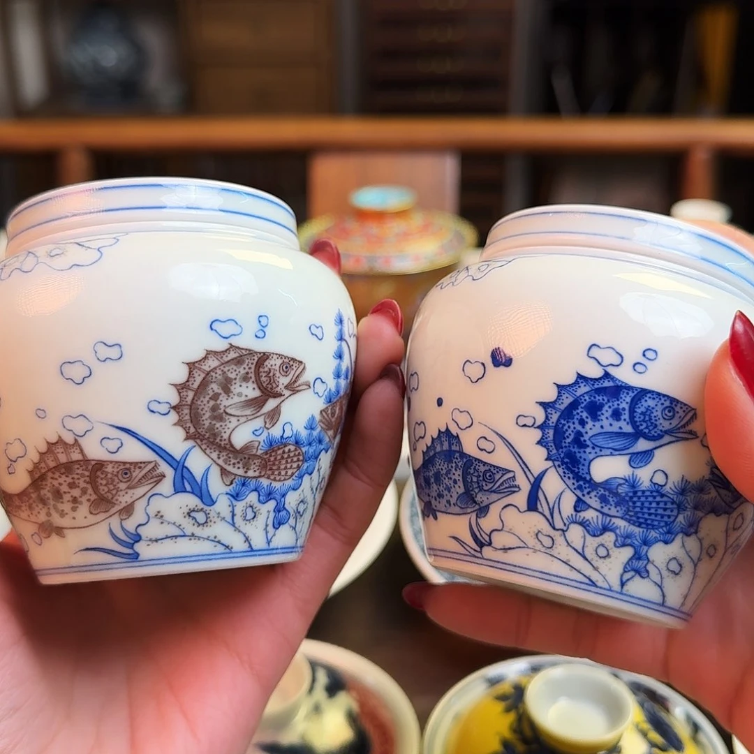 杯重工瑜器青花釉里红点工鱼藻茶叶罐