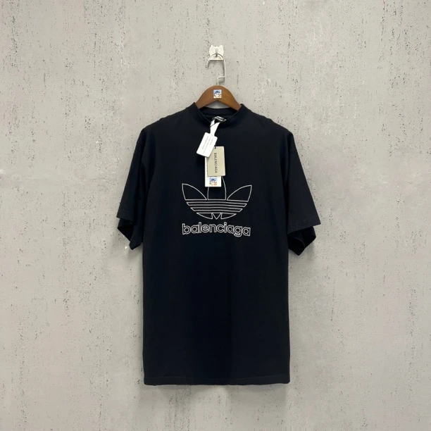 99新 Balenciaga/巴黎世家 黑色三叶草短袖2码 Z00212