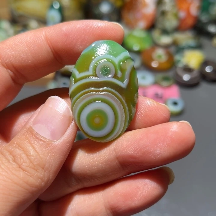 未镶嵌玛瑙/玉髓珠宝奇石