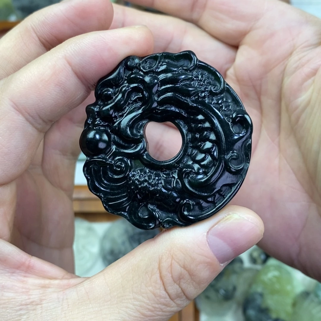 桑***许岫玉未镶嵌颈饰岫玉吊坠