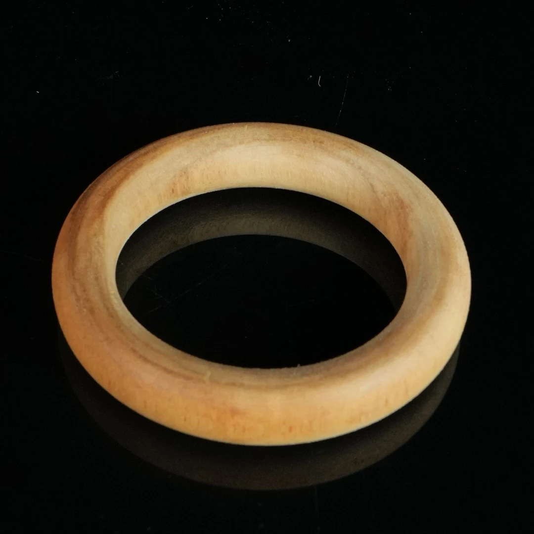 9459 巴布亚土沉黄油熟结软丝沉香手镯 1.43x1.26cm  12.8g