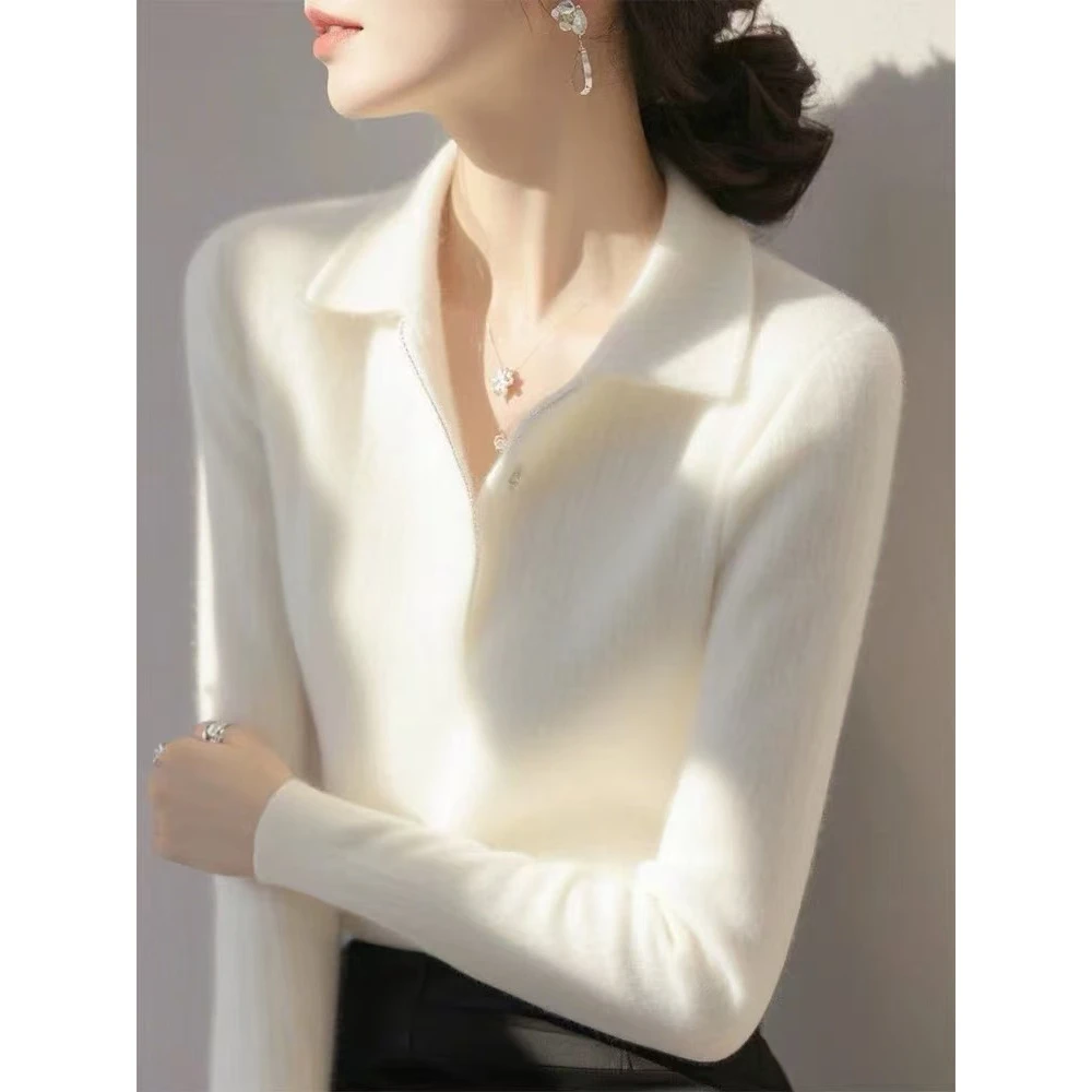 今年爆款白色翻领针织衫女装2024冬季软糯慵懒风内搭打底长袖上衣