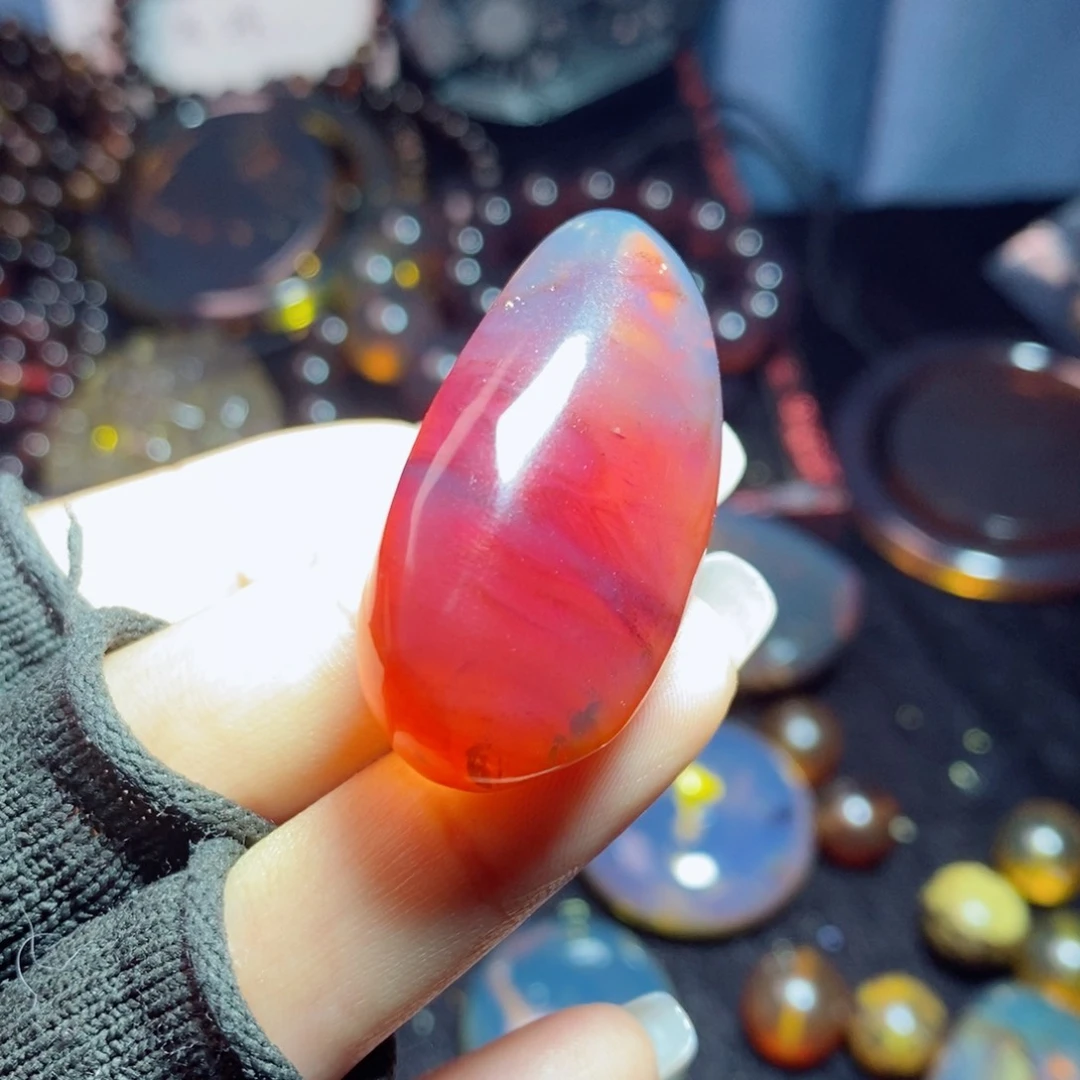 未镶嵌琥珀裸石珀