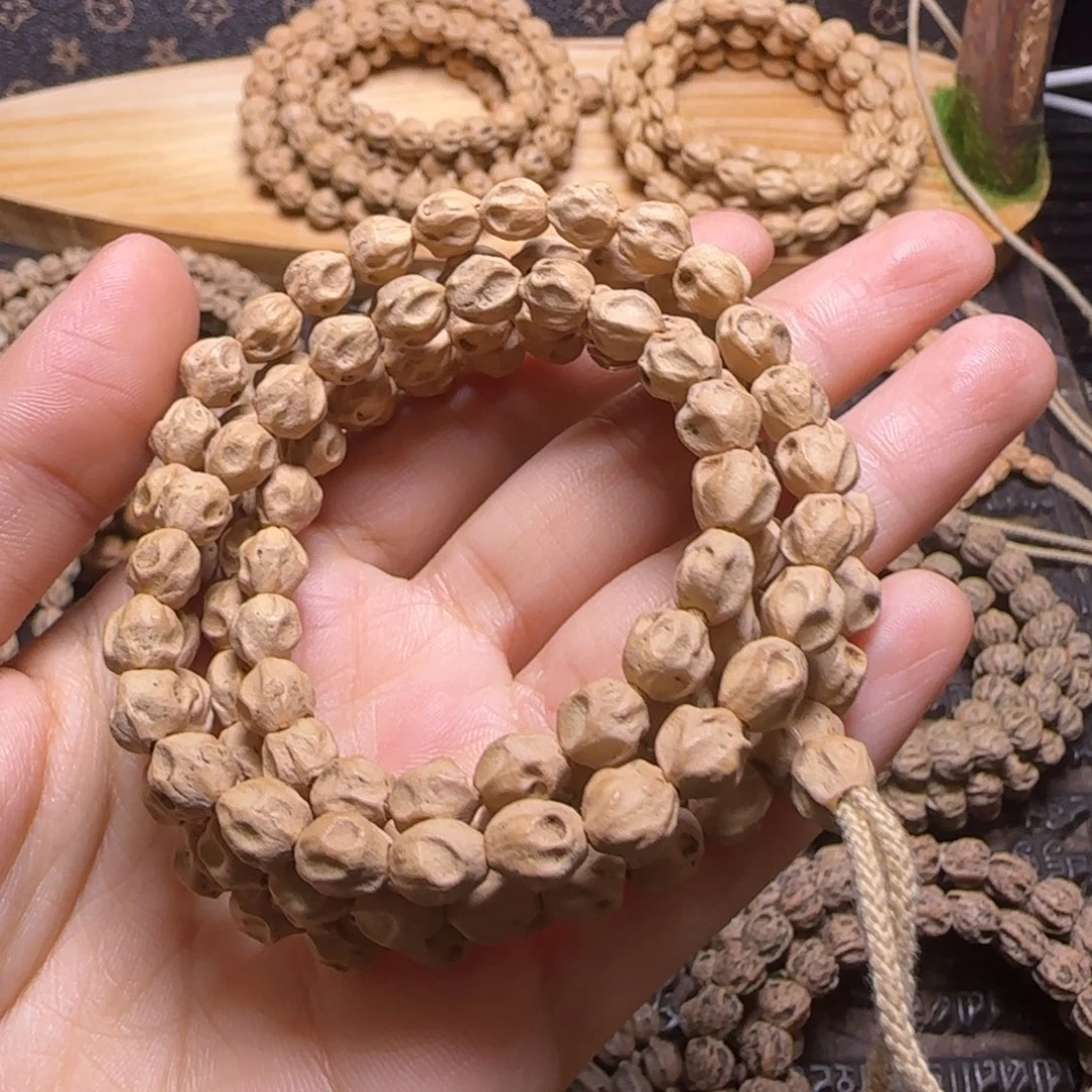 吊坠柏香籽/百香籽L****b