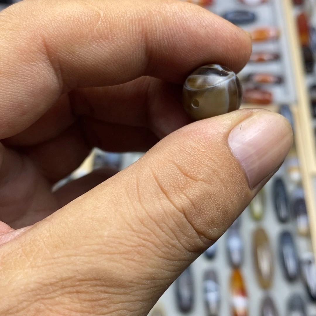 玛瑙/玉髓散珠天然缠丝玛瑙天珠