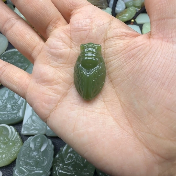 和田玉未镶嵌珠宝奇石