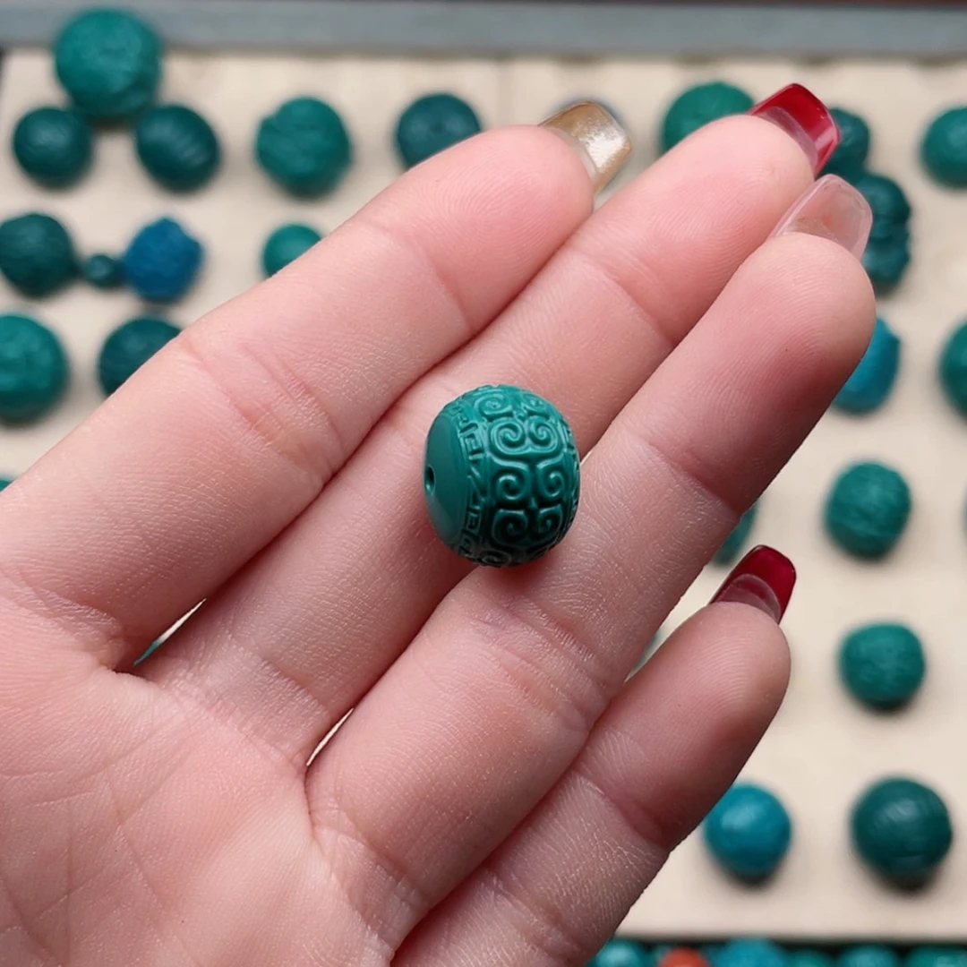 【闪购商品】琉璃颈饰老油绿回纹墩子14左右一个