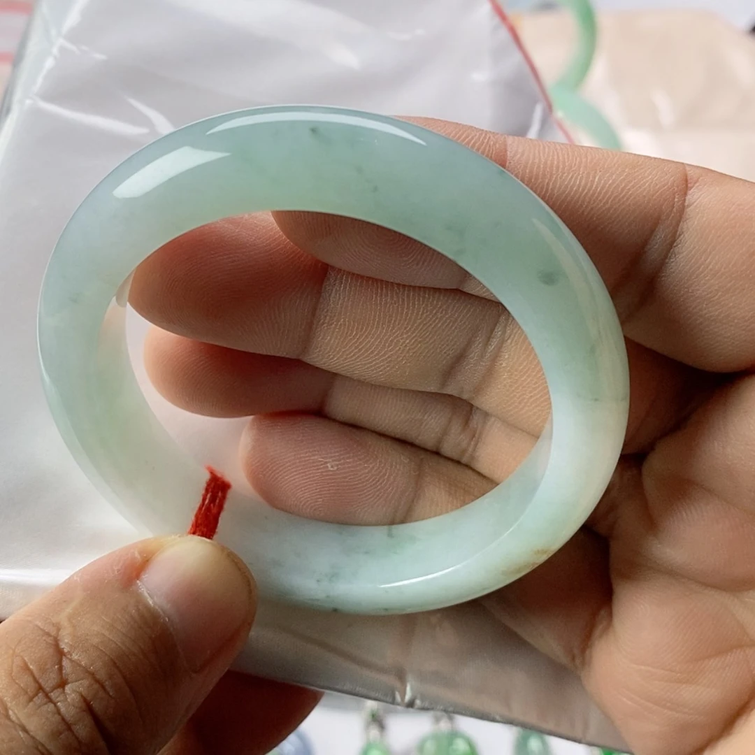 【闪购商品】未镶嵌手镯翡翠