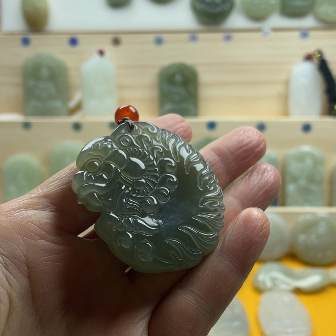 【闪购商品】时尚精美双面雕鱼化龙吊坠