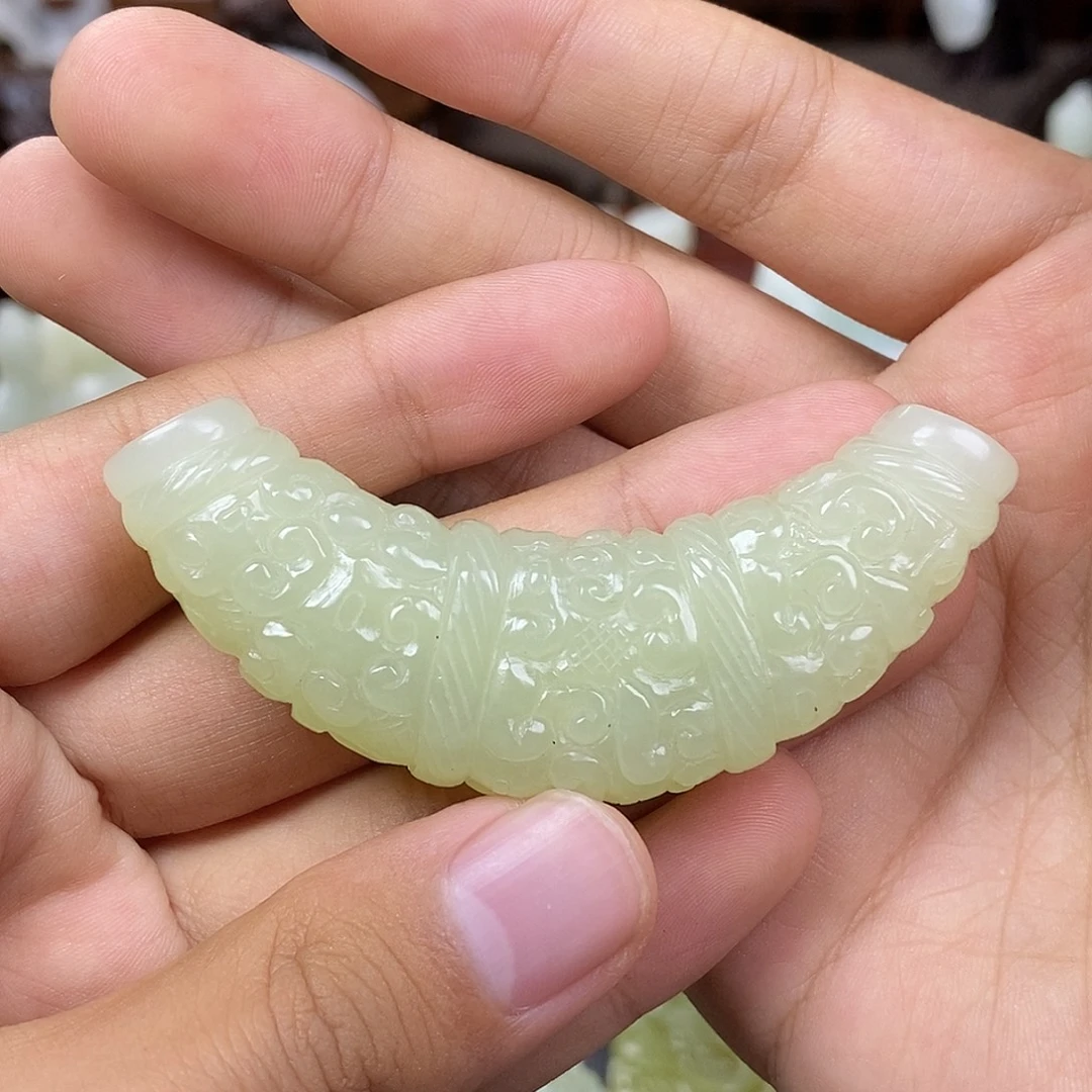 未镶嵌和田玉挂件