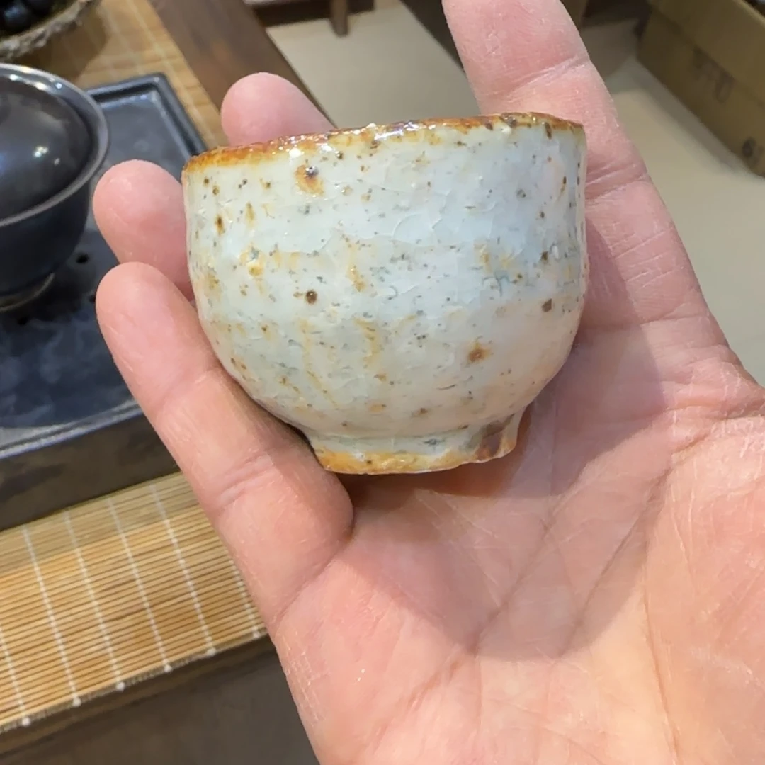 手作柴烧粉引小杯