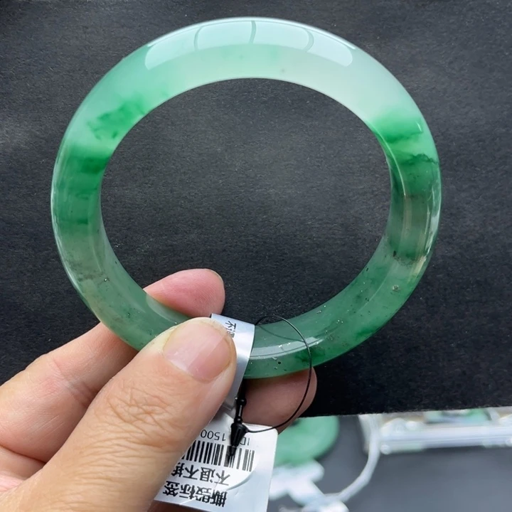 石英质玉未镶嵌手镯59/60