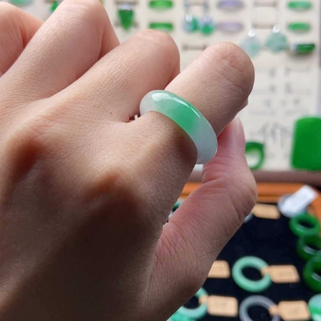 虾***主翡翠未镶嵌戒指12