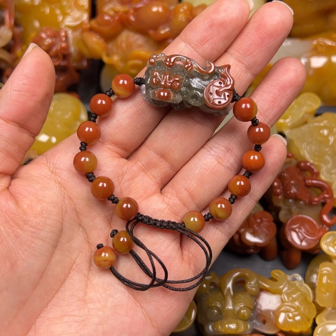 石英质玉（黄龙玉）未镶嵌颈饰