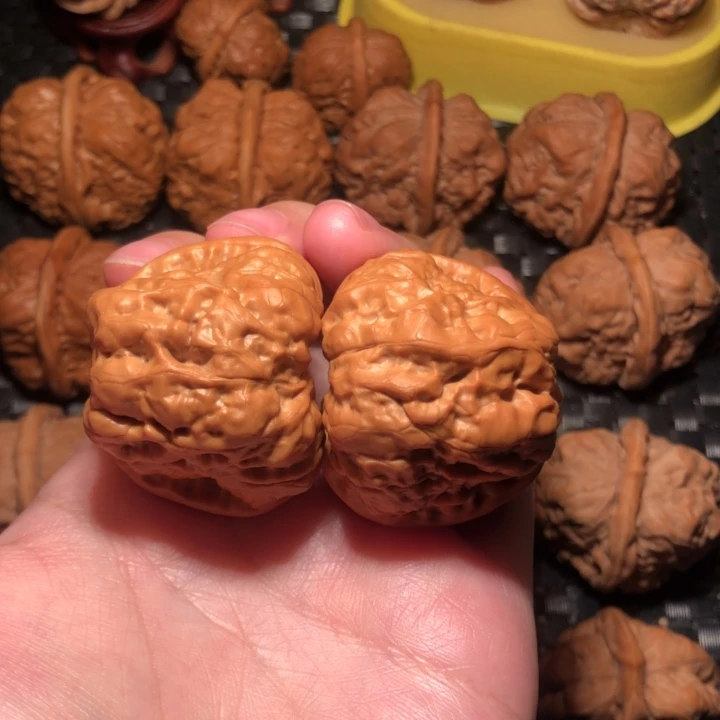 文玩核桃把件41大蹬腿肌肉蛙