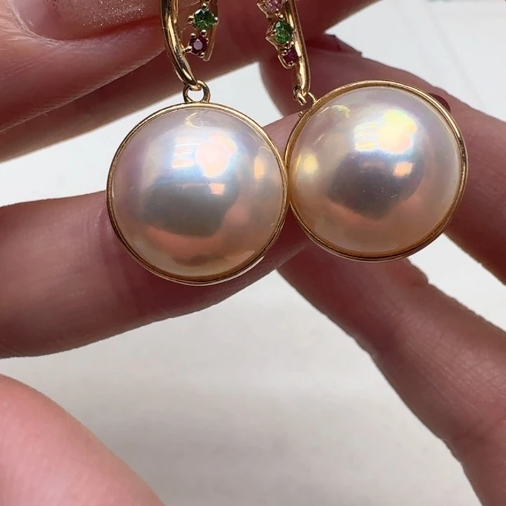 拼合珍珠（马贝珠）耳饰18K金镶嵌