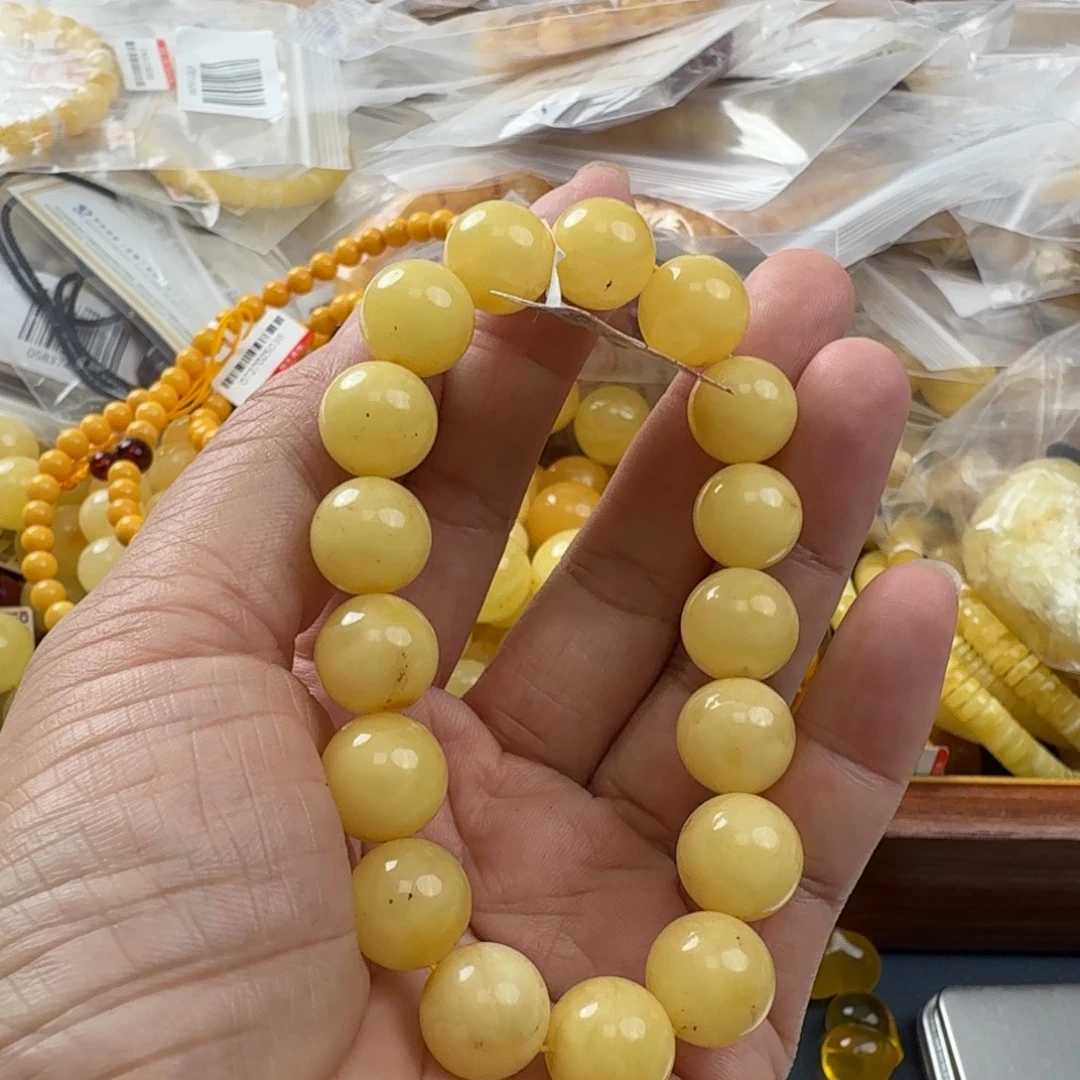 未镶嵌琥珀珠宝奇石