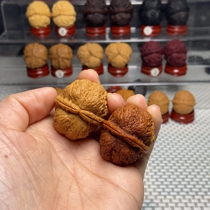 文玩核桃把件30蚂蚁古树开背王