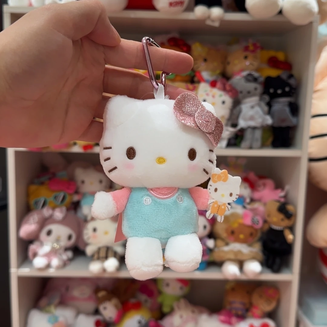 毛绒拿小kt的kt挂件
