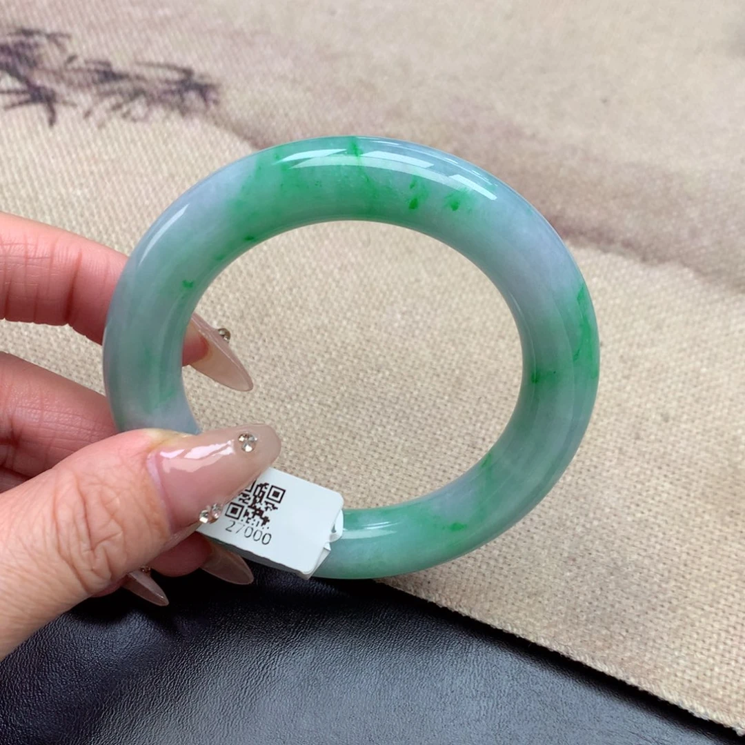 未镶嵌手镯翡翠缅甸翡翠手镯