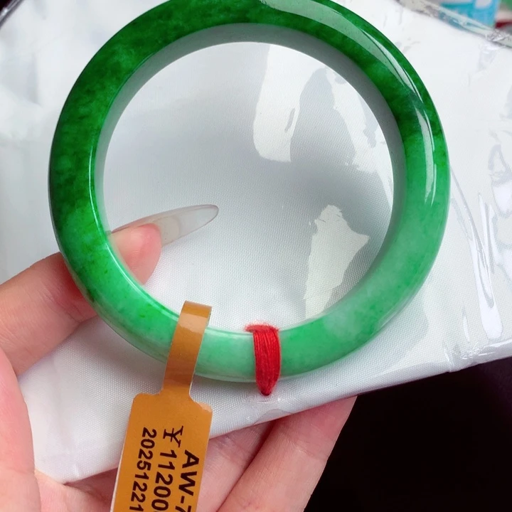幸***姐翡翠未镶嵌手镯翡翠