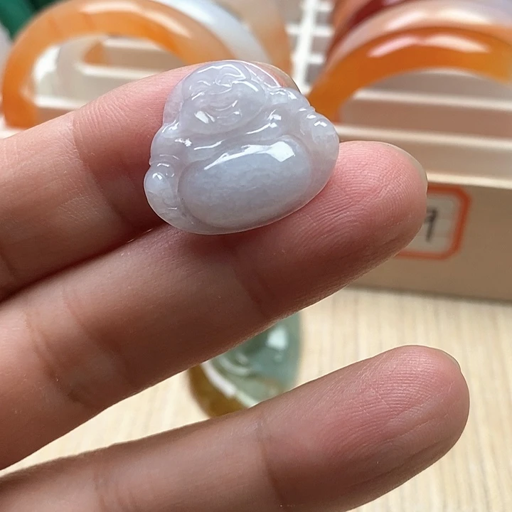 翡翠未镶嵌颈饰1112235555