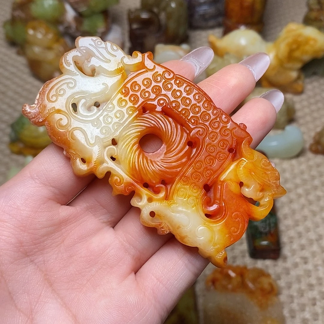 未镶嵌蛇纹石玉颈饰