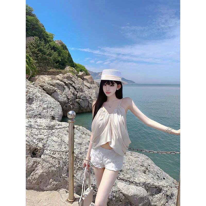 2025夏季新款性感不规则褶皱缎面吊带背心高腰辣妹百搭短裤两件套