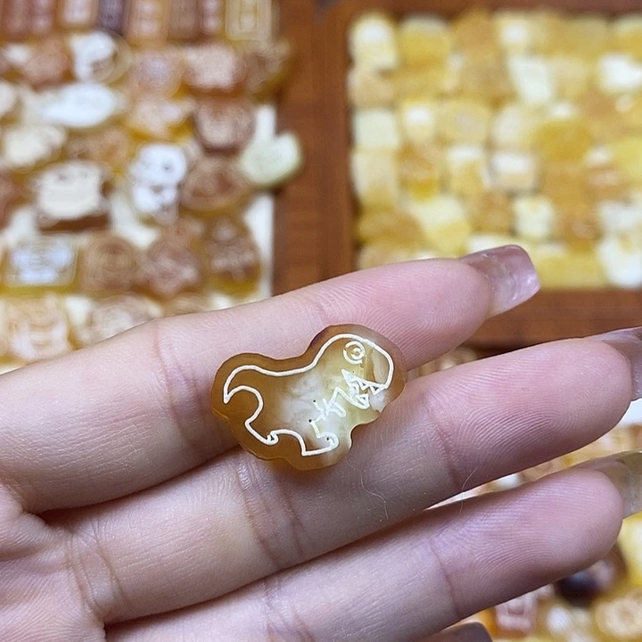 橄榄核吊坠原皮恐龙9