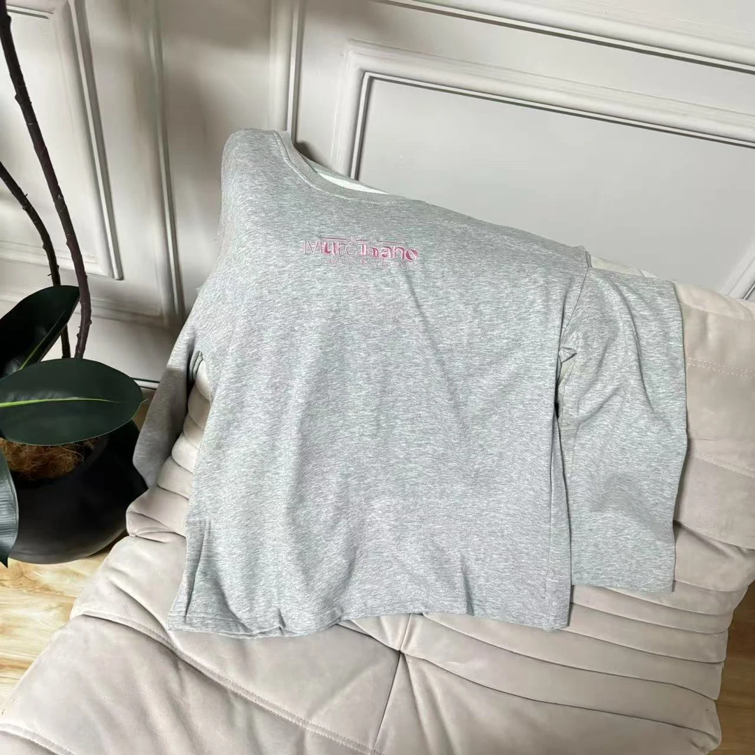 【潮牌】漏肩刺绣卫衣