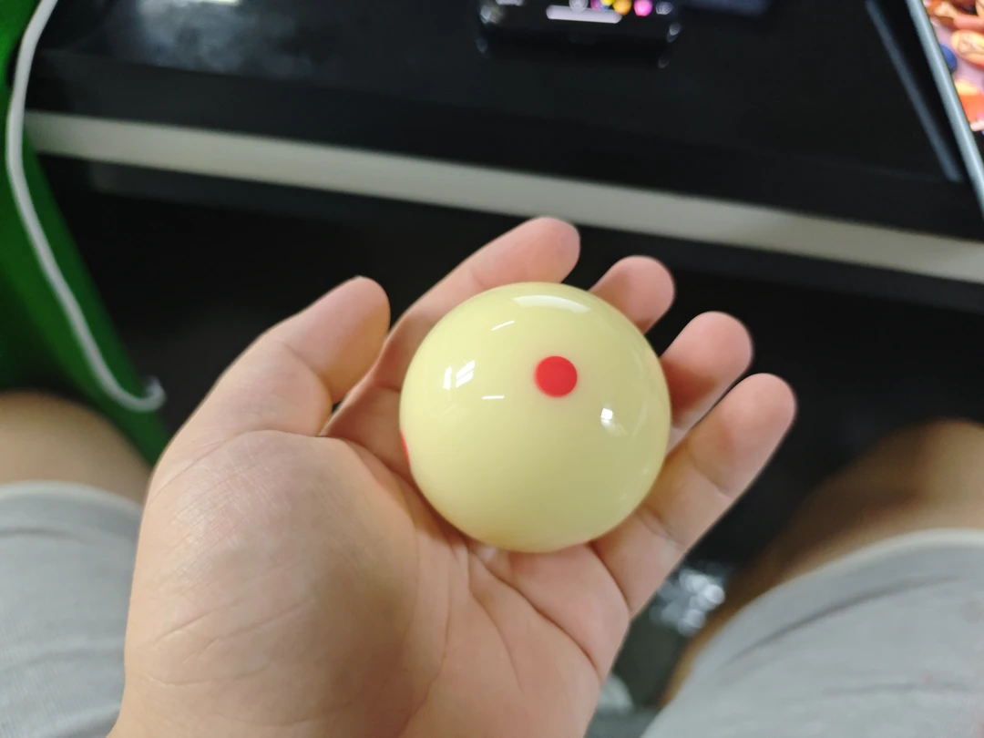 黛纳斯菲b级TV微瑕母球一颗