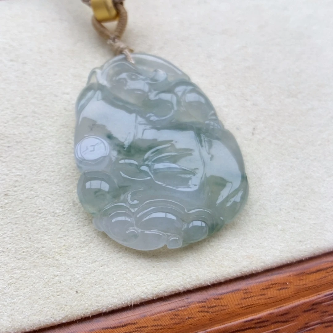 翡翠未镶嵌颈饰吊坠