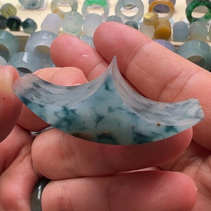 定制翡翠未镶嵌翡翠边角料
