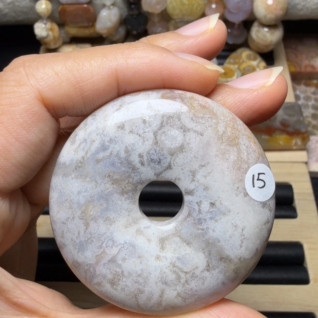 硅化玉未镶嵌大平安扣